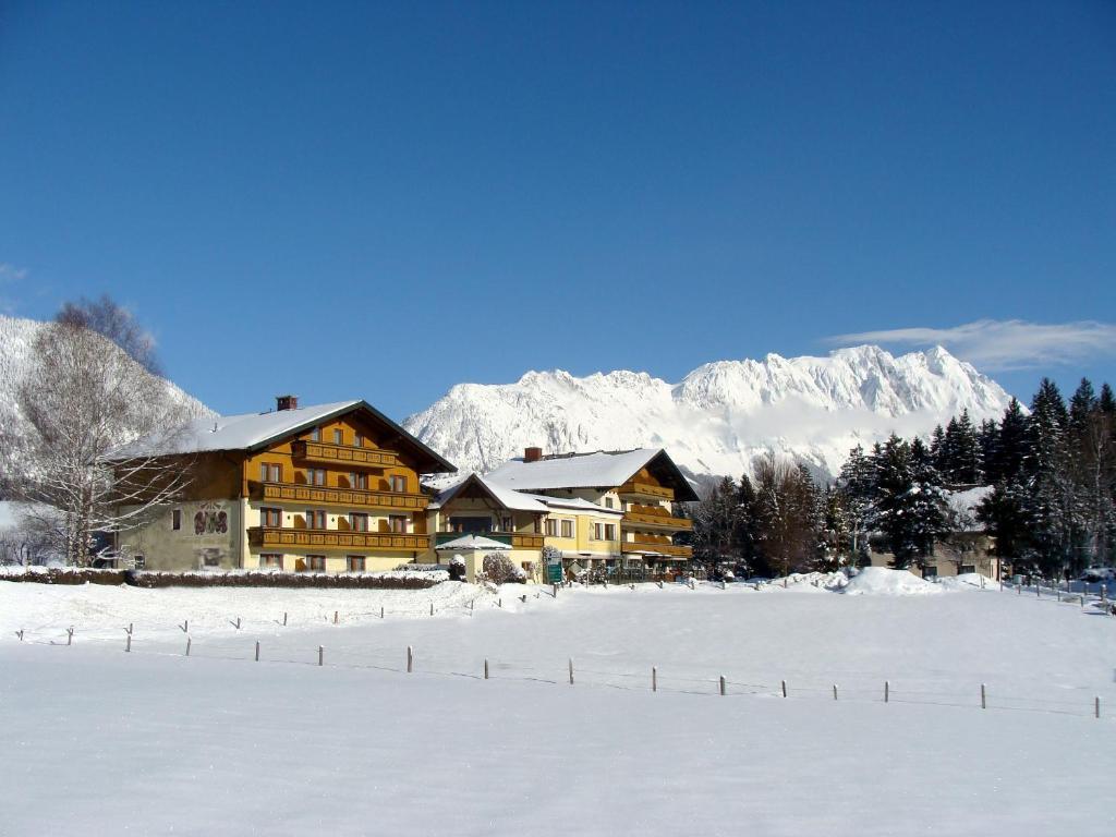 Landhotel Haeuserl Im Wald Grobming Exteriör bild